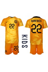 Nederland Denzel Dumfries #22 Babytruitje Thuis tenue Kind WK 2022 Korte Mouw (+ Korte broeken)